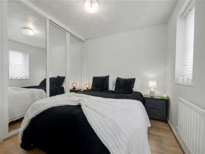 Property image 9 of home to buy in Andrew Close, Shenley